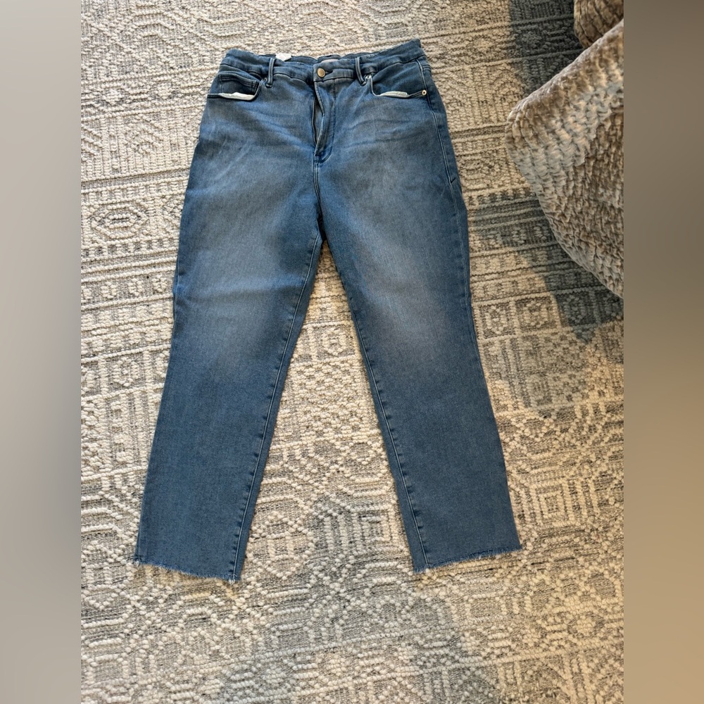 NWT GOOD AMERICAN ALWAYS FITS GOOD LEGS STRAIGHT JEANS